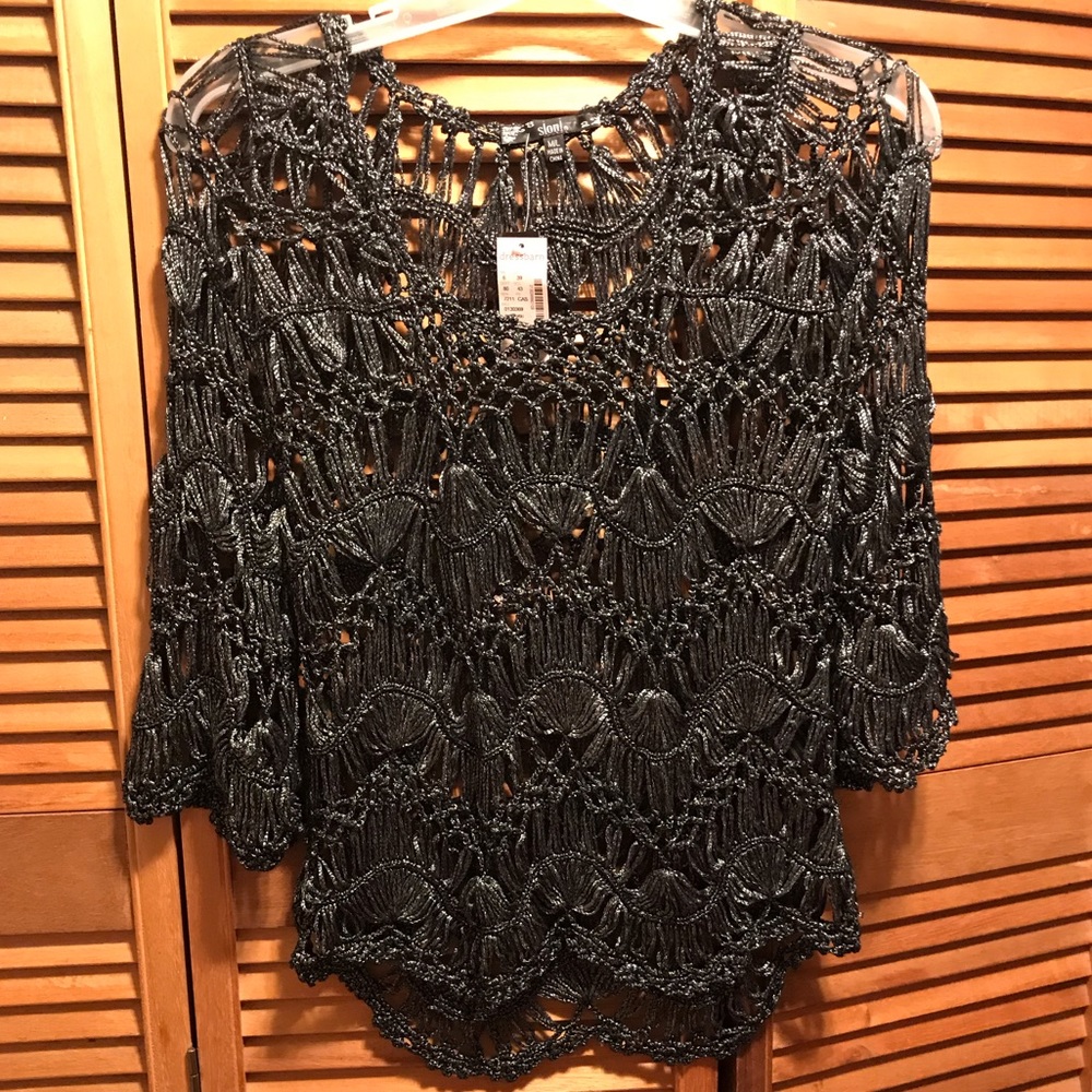 Sioni Grey Macrame Top